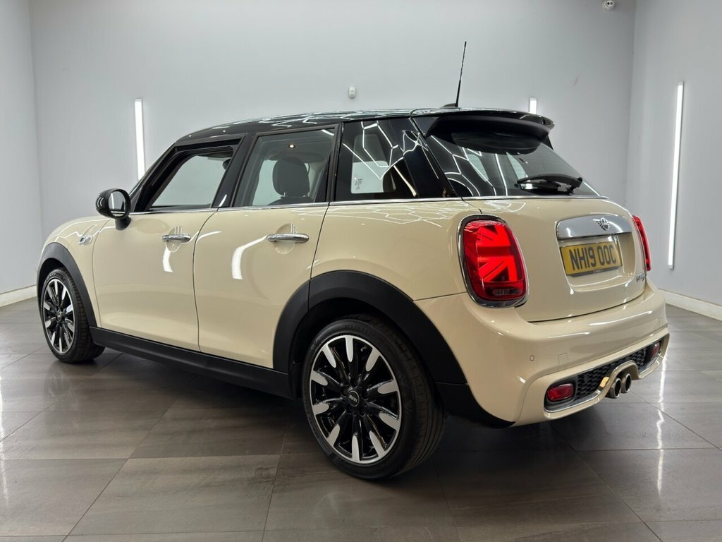 Mini Hatch 2L Cooper S Exclusive NH19OOC White #6
