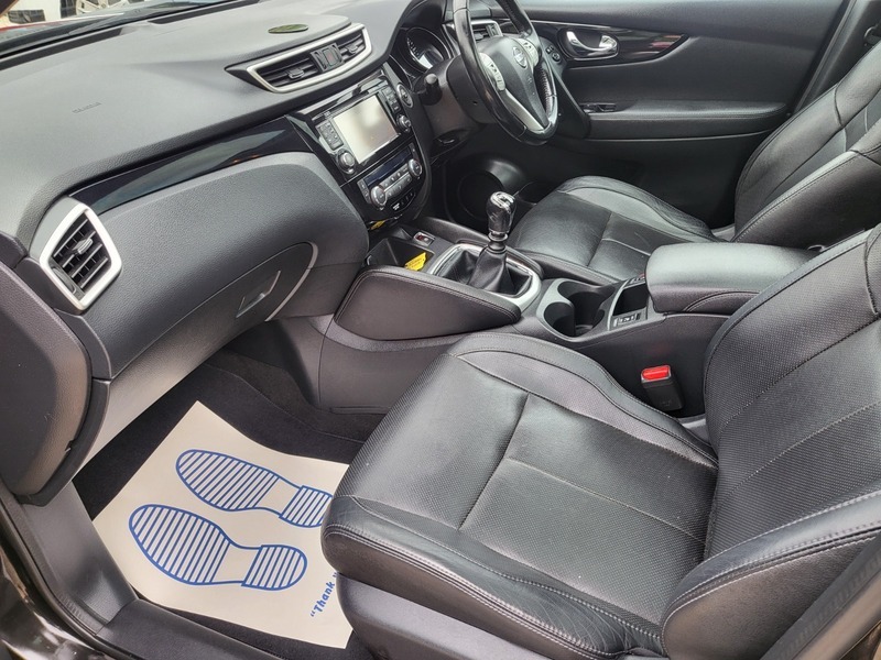 Nissan Qashqai  Black #21