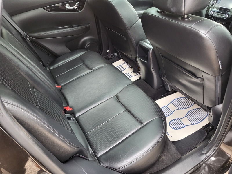 Nissan Qashqai  Black #16