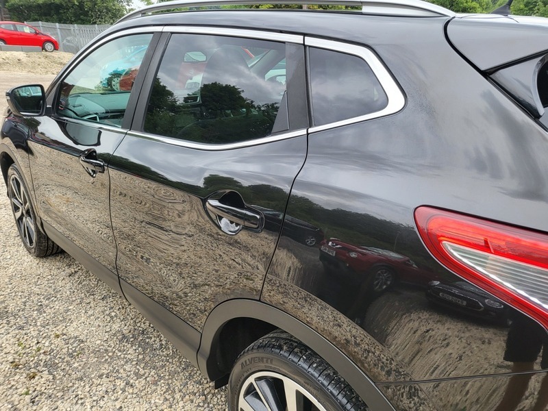 Nissan Qashqai  Black #22