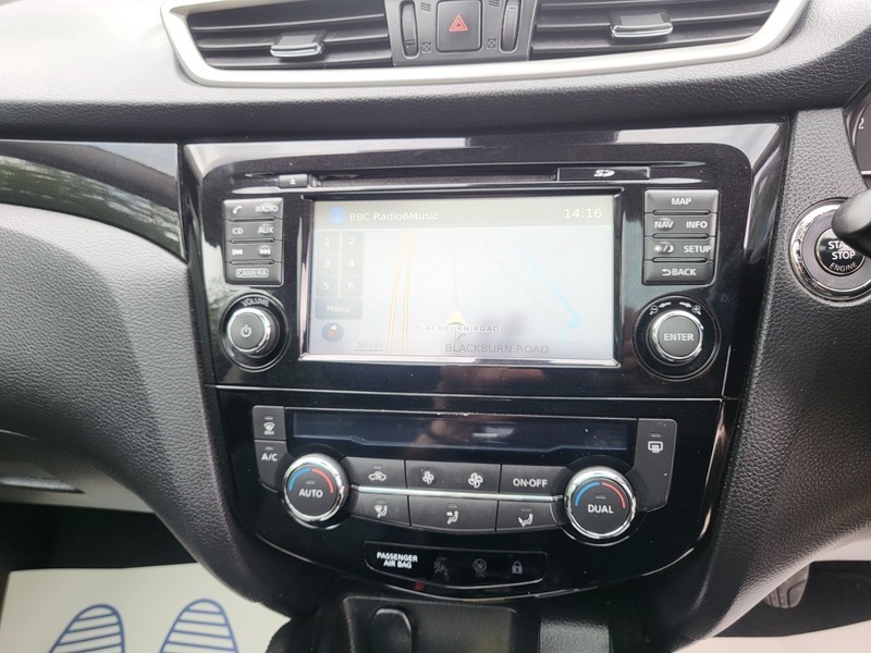 Nissan Qashqai  Black #4