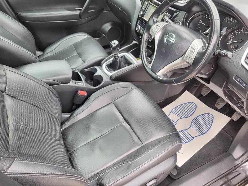 Nissan Qashqai  Black #2