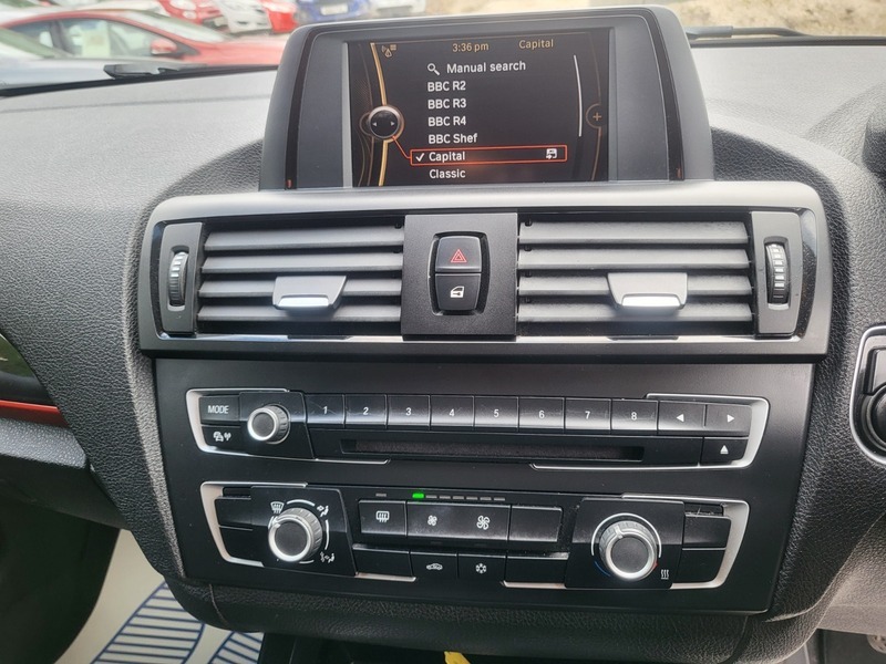 BMW 1 Series 118D Sport White #4