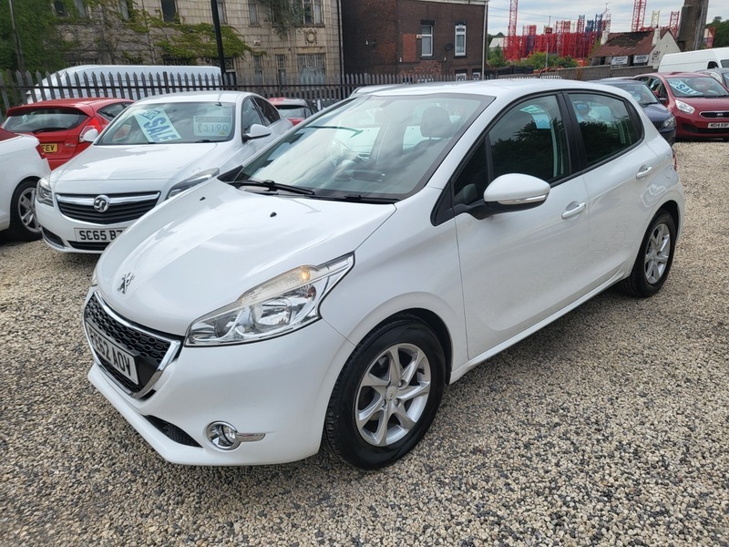 Peugeot 208 Hdi Active White #2