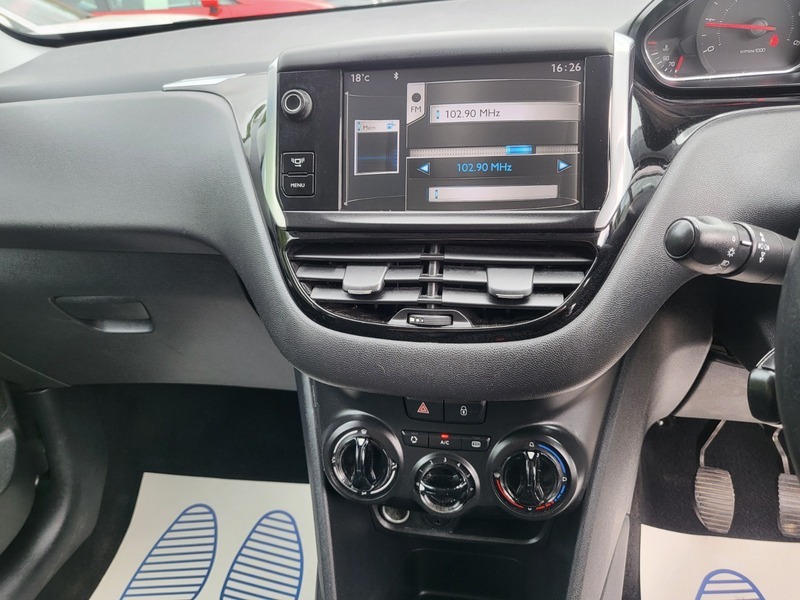 Peugeot 208 Hdi Active White #5