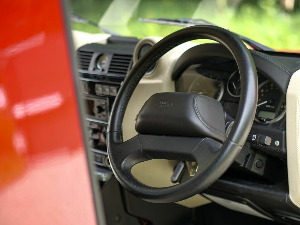 Land Rover Defender 90 Works V8 70Th Red #5