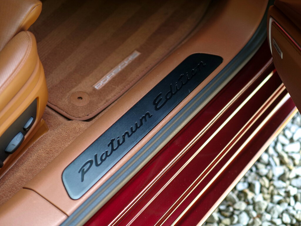 Porsche Panamera 2.9 V6 E-hybrid 17.9Kwh 4 Platinum Edition Saloon Blue #18