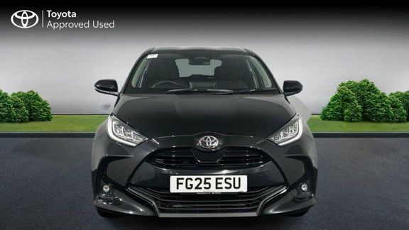 Toyota Yaris Design Black #2