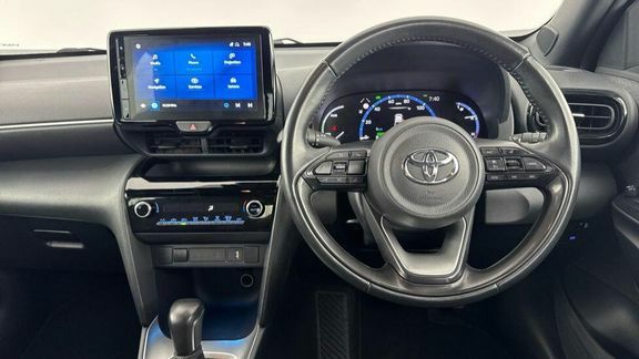 Toyota Yaris Cross Excel Silver #7
