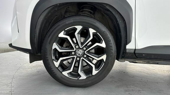 Toyota Yaris Cross Excel Silver #42