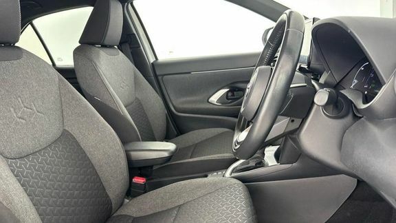 Toyota Yaris Cross Excel Silver #12
