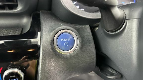 Toyota Yaris Cross Excel Silver #33