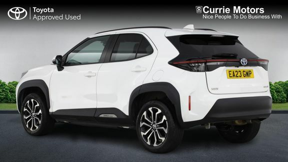 Toyota Yaris Cross Design Fwd White #4