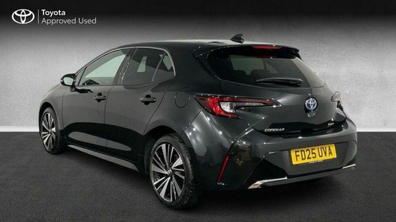 Toyota Corolla Design 1.8 Hb Black #3