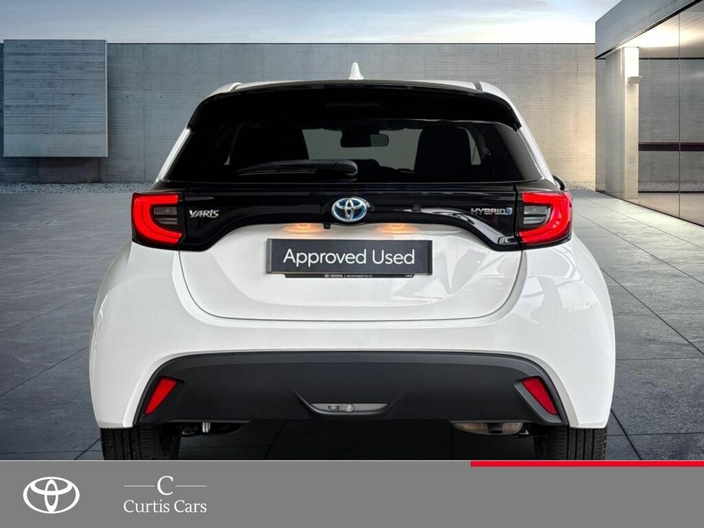 Toyota Yaris 1.5 Vvt-h Design E-cvt Euro 6 Ss White #6