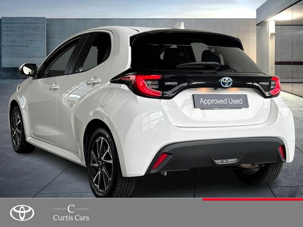 Toyota Yaris 1.5 Vvt-h Design E-cvt Euro 6 Ss White #5