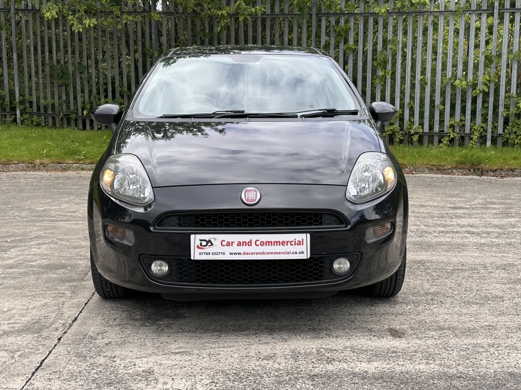 Fiat Punto 1.2 Easy Black #2
