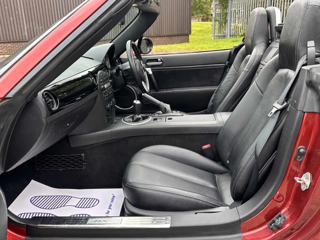 Mazda MX-5 2.0I Sport Roadster Euro 4 Red #20