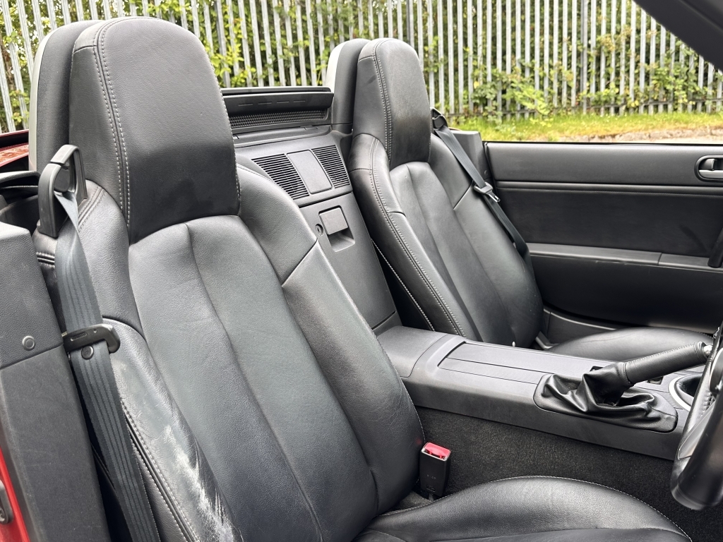 Mazda MX-5 2.0I Sport Roadster Euro 4 Red #19