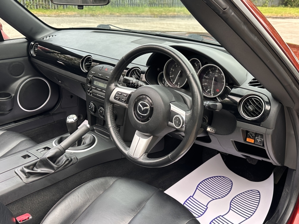 Mazda MX-5 2.0I Sport Roadster Euro 4 Red #13