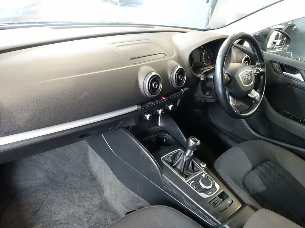Audi A3 2L Se Technik BT65PLZ Black #5