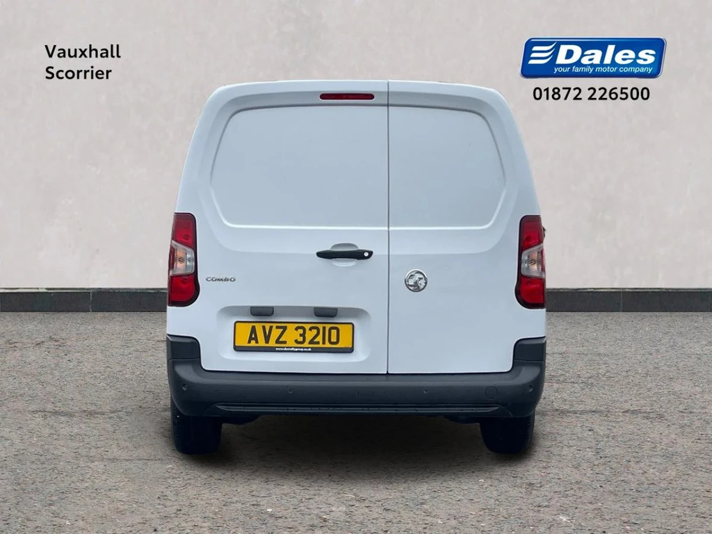 Vauxhall Combo 2300 1.5 Turbo D 130Ps H1 Dynamic Van White #4