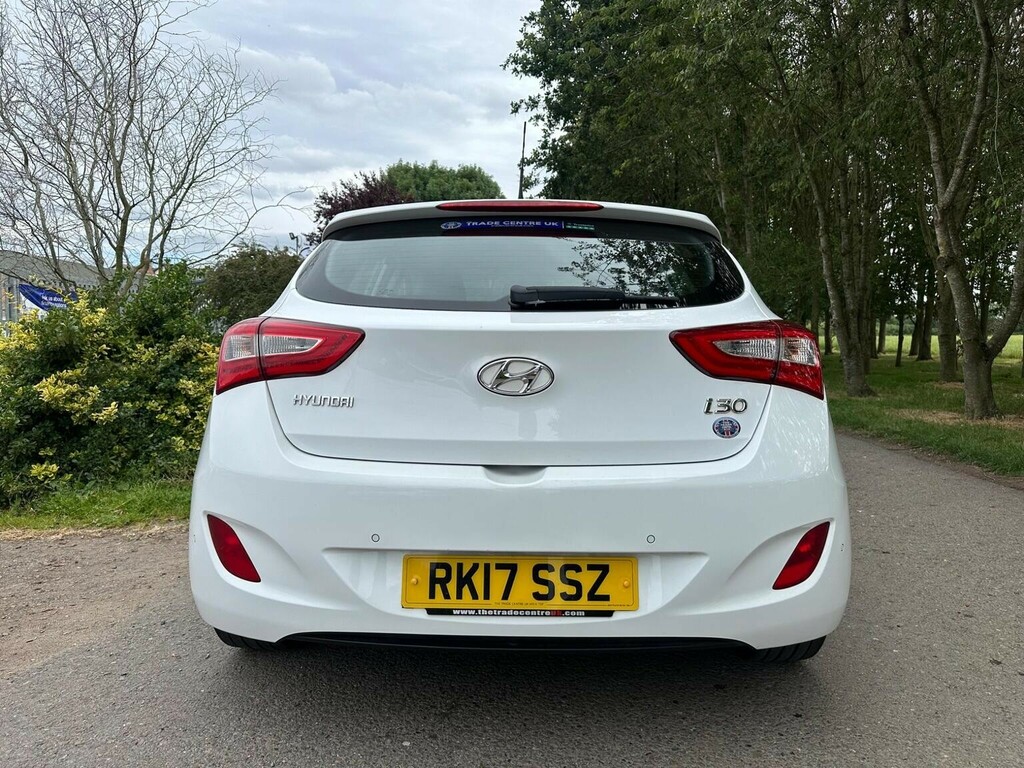 Hyundai I30 1.6 Crdi Blue Drive Premium Euro 6 Ss White #6