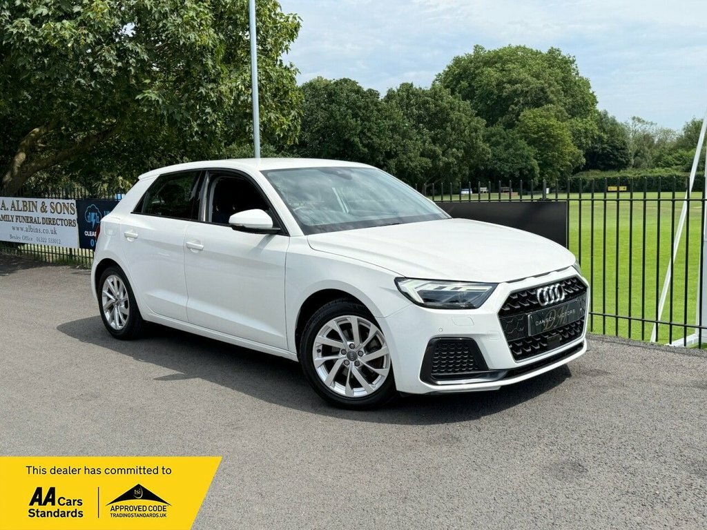 Audi A1 1L Sport White