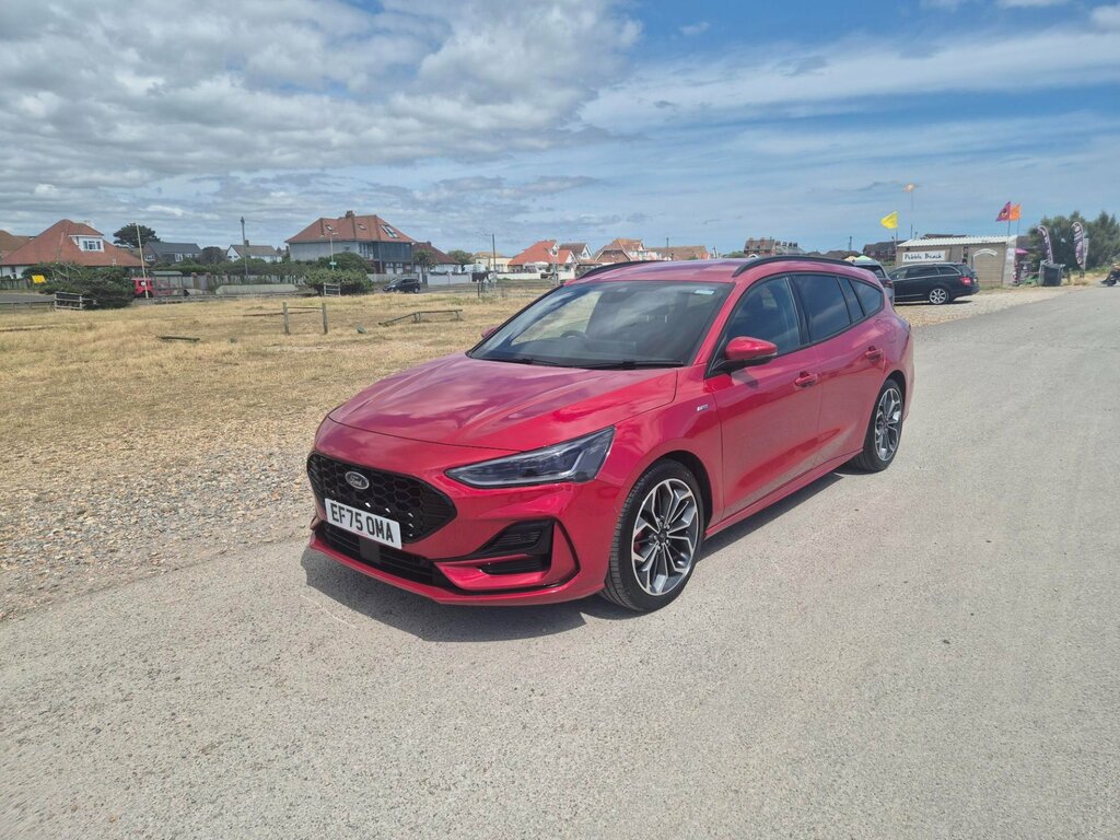 Ford Focus St-line X Mhev Mild Hybrid Estate 155 Red #4