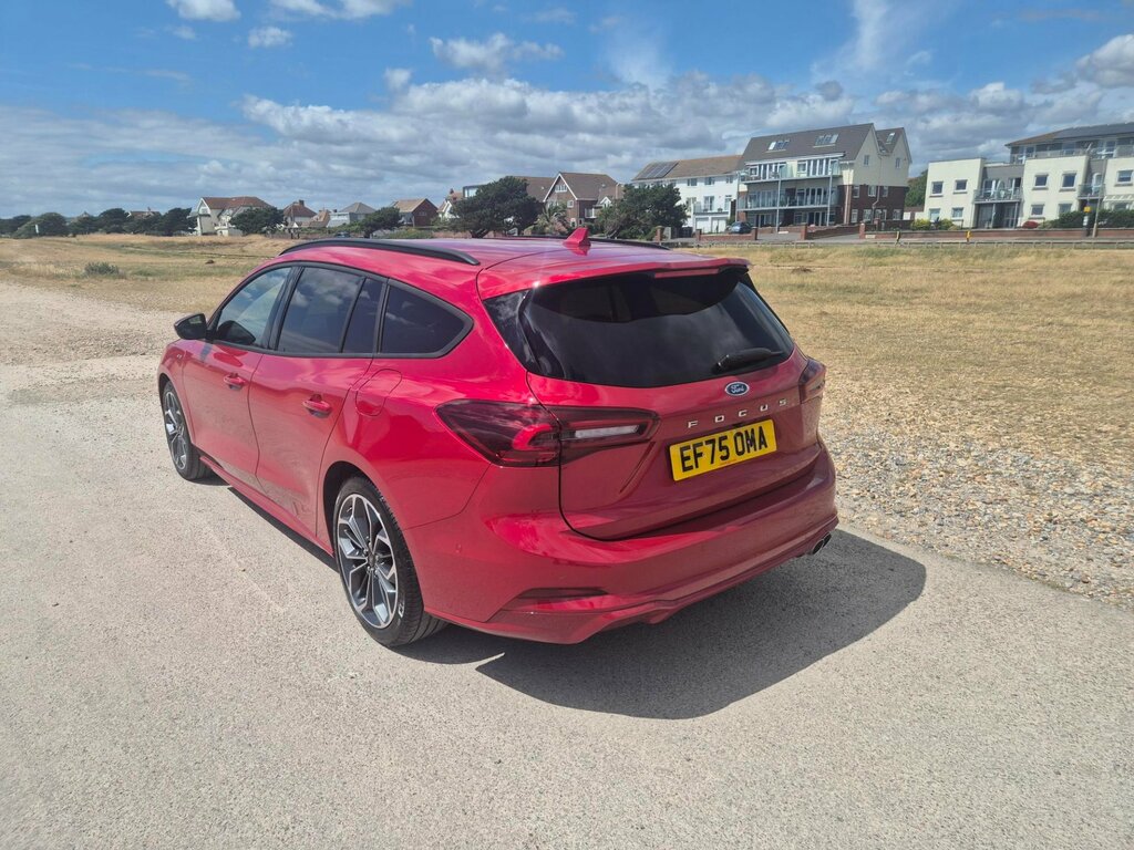 Ford Focus St-line X Mhev Mild Hybrid Estate 155 Red #3
