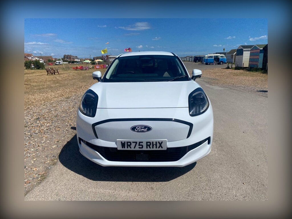 Ford Puma Premium . WR75RHX White #5