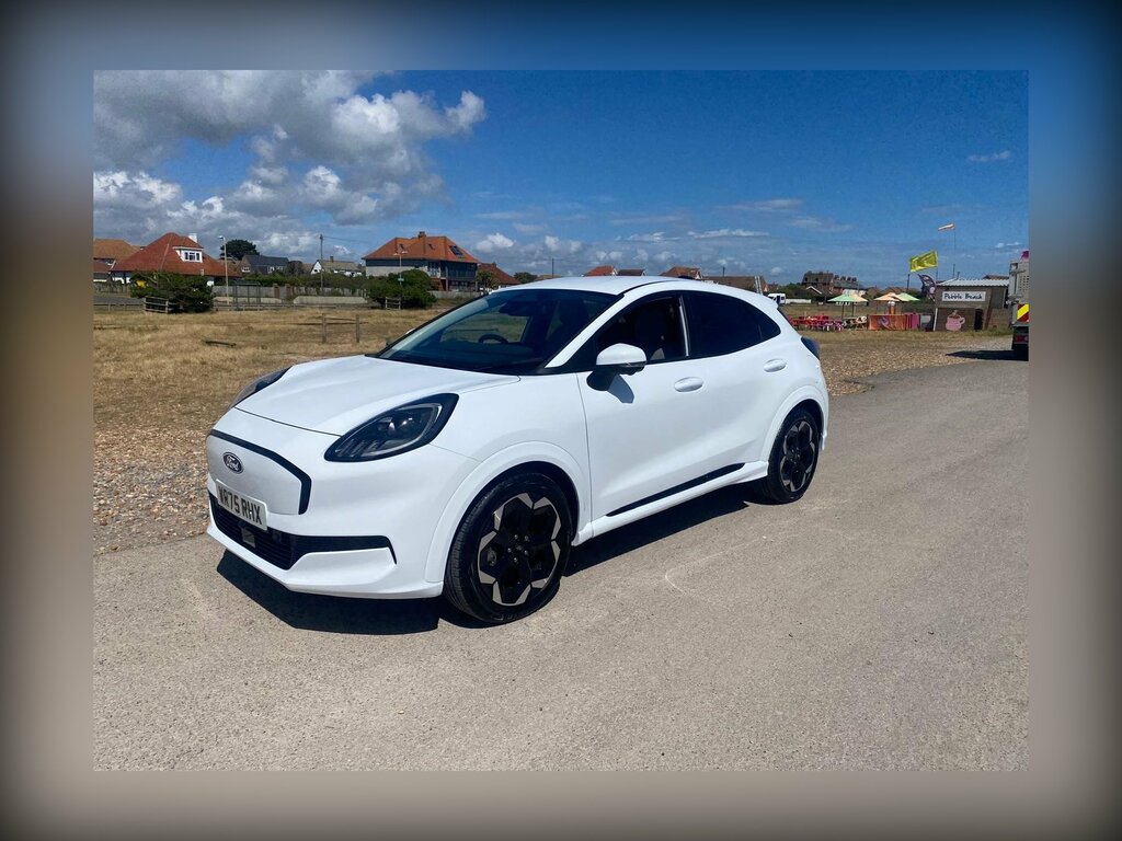 Ford Puma Premium . WR75RHX White #3