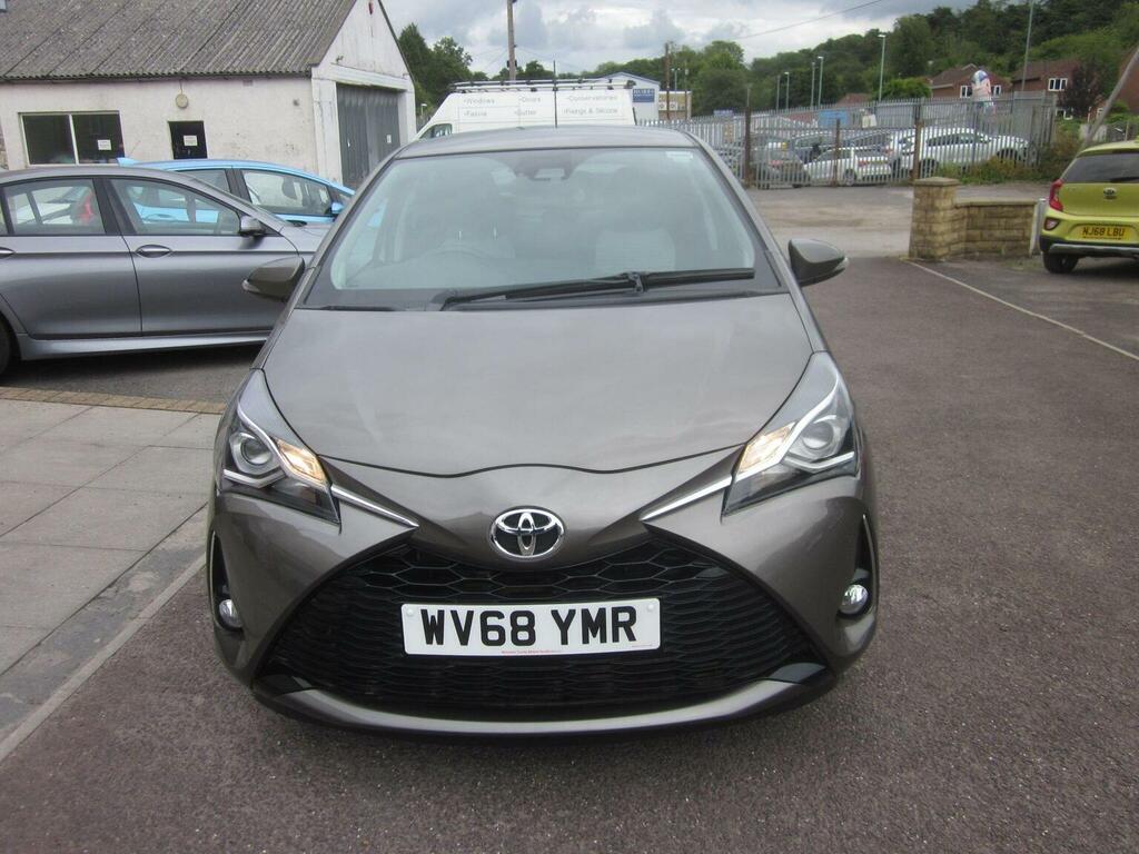 Toyota Yaris 1.5 Vvt-i Design Euro 6 201868 Brown #3