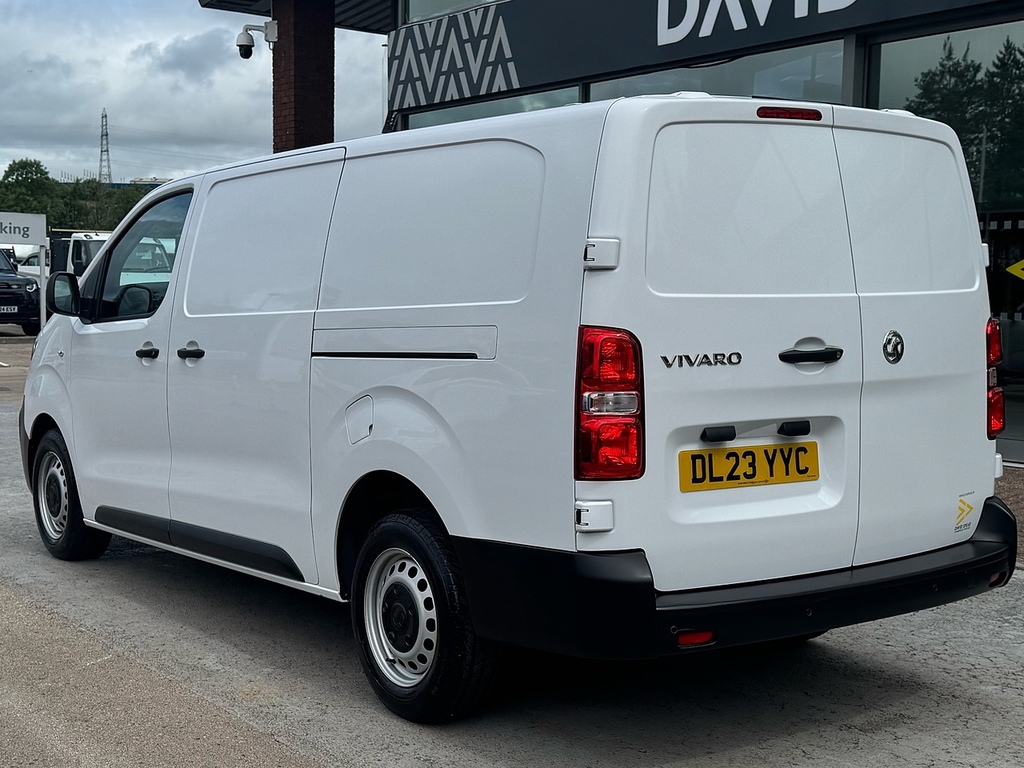 Vauxhall Vivaro Turbo D 2900 Prime 100Ps L2 Lwb With Air Con, Ply White #4