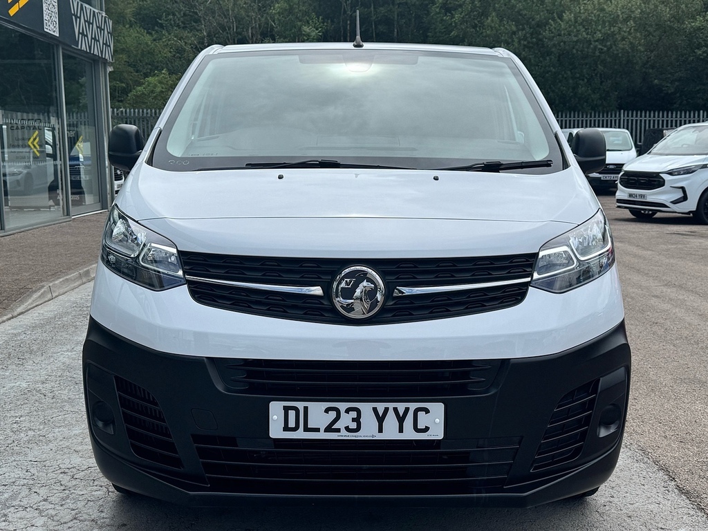 Vauxhall Vivaro Turbo D 2900 Prime 100Ps L2 Lwb With Air Con, Ply White #6