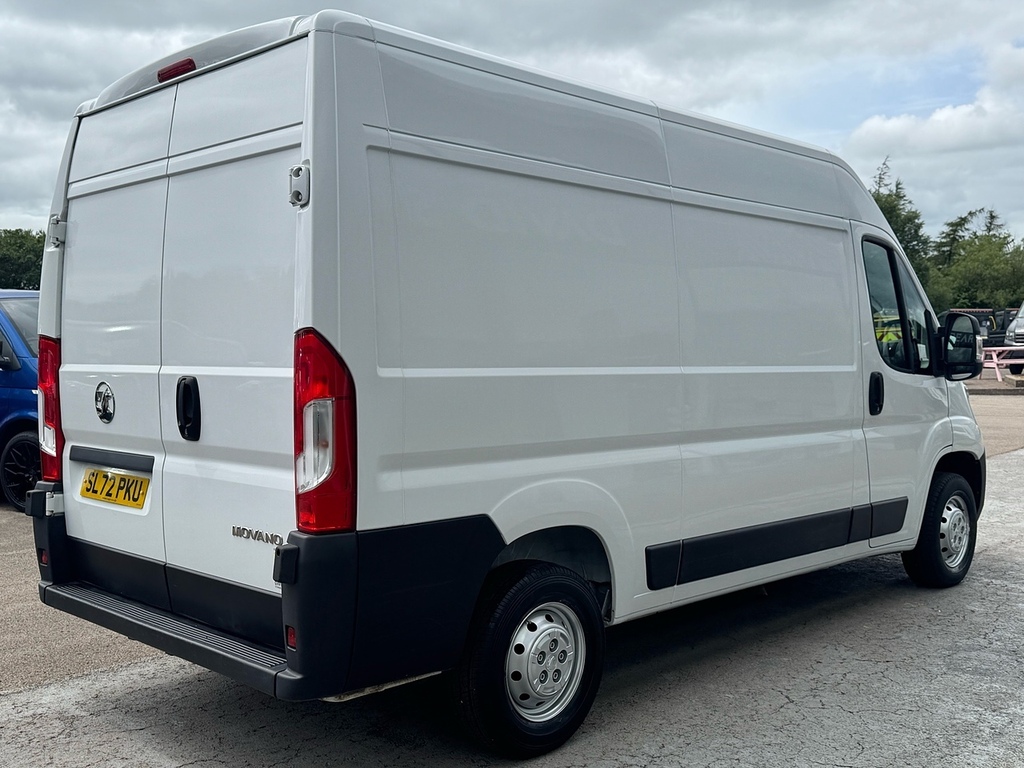 Vauxhall Movano Cdti 3500 Biturbo Dynamic L2h2 140Ps With Air Con, White #2