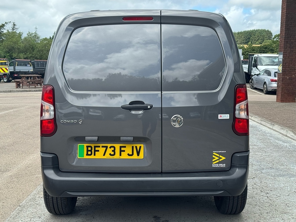 Vauxhall Combo-e Life Prime 2300 50Kwh 136Ps With Grey #8