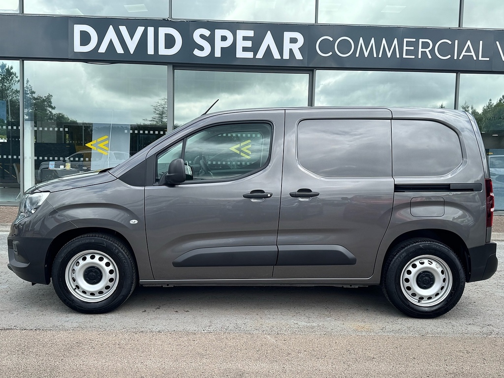 Vauxhall Combo-e Life Prime 2300 50Kwh 136Ps With Grey #14