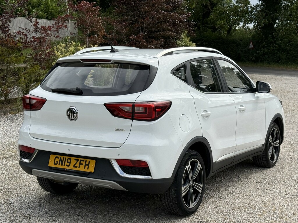 MG ZS 1.5 Vti-tech Exclusive White #3