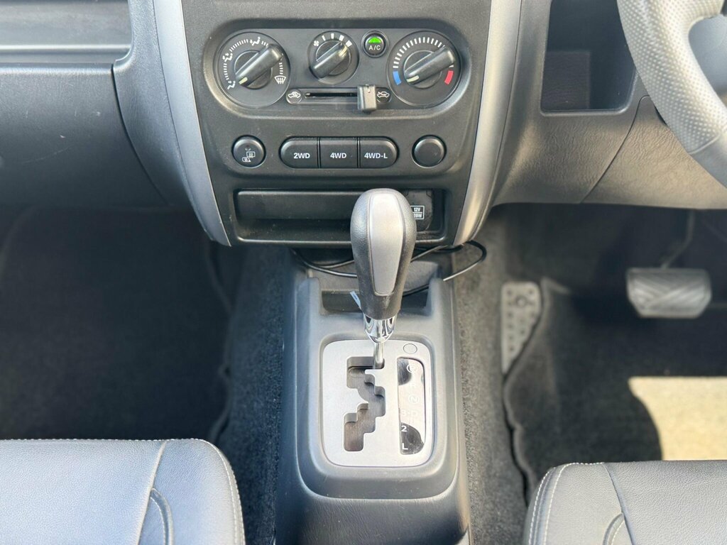 Suzuki Jimny 1.3 Sz4 Suv 167 Gkm, 83 Bhp Black #14
