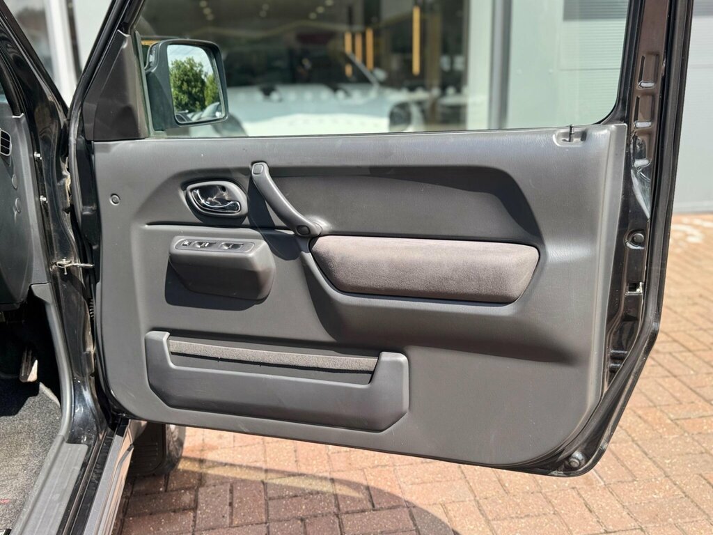 Suzuki Jimny 1.3 Sz4 Suv 167 Gkm, 83 Bhp Black #22