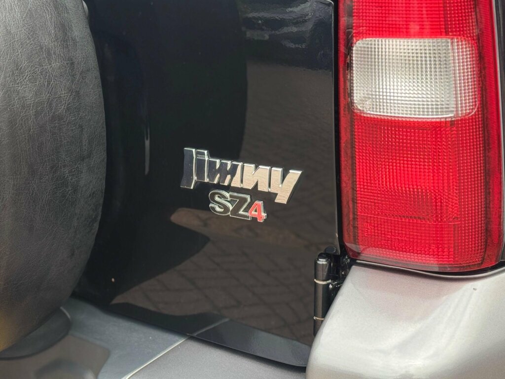 Suzuki Jimny 1.3 Sz4 Suv 167 Gkm, 83 Bhp Black #27