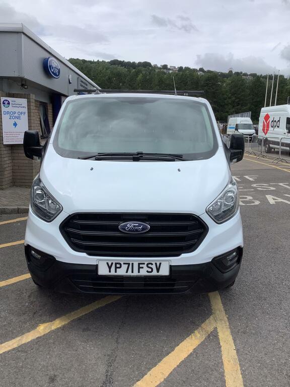 Ford Transit Custom 320 L2 H1 Leader Panel Van 2.0L 130Ps 6 Spe White #2