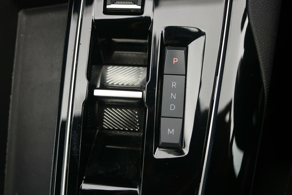 Peugeot 5008 1.2 Puretech Gt Eat8 White #19