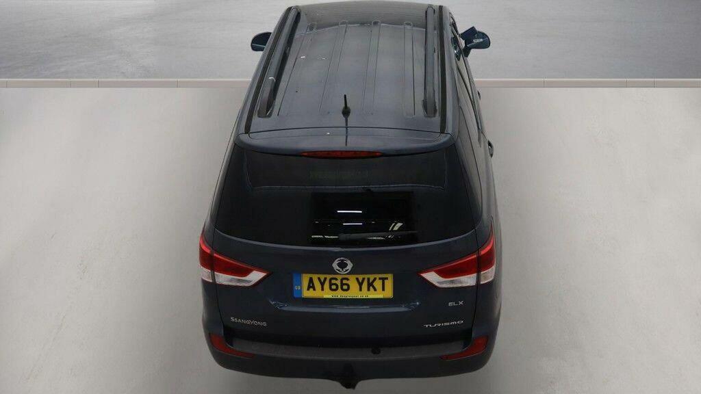 SsangYong Turismo 2.2 D Ex U10604 Ulez White #9