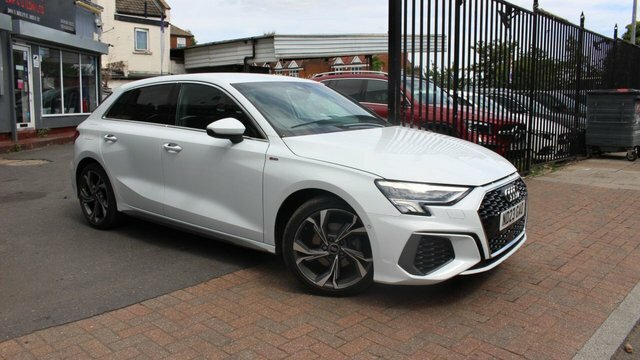 Audi A3 Tfsi 30 S Line White