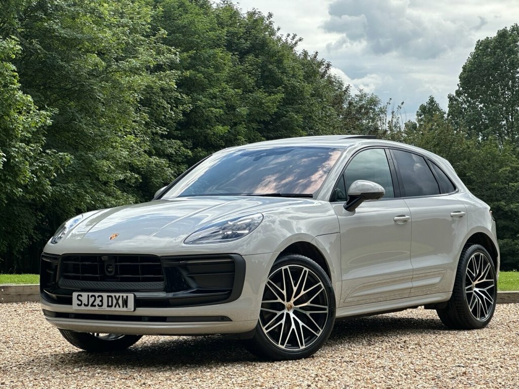 Porsche Macan 2L T Grey