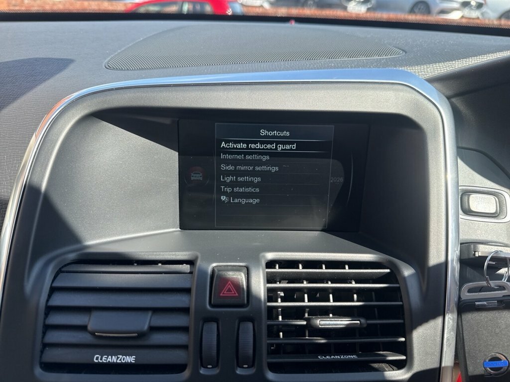 Volvo XC60 2.4 D5 R-design Lux Nav Awd Euro 6 Ss Black #10