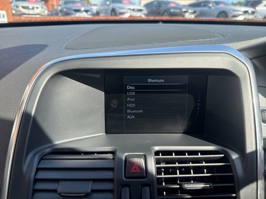 Volvo XC60 2.4 D5 R-design Lux Nav Awd Euro 6 Ss Black #9
