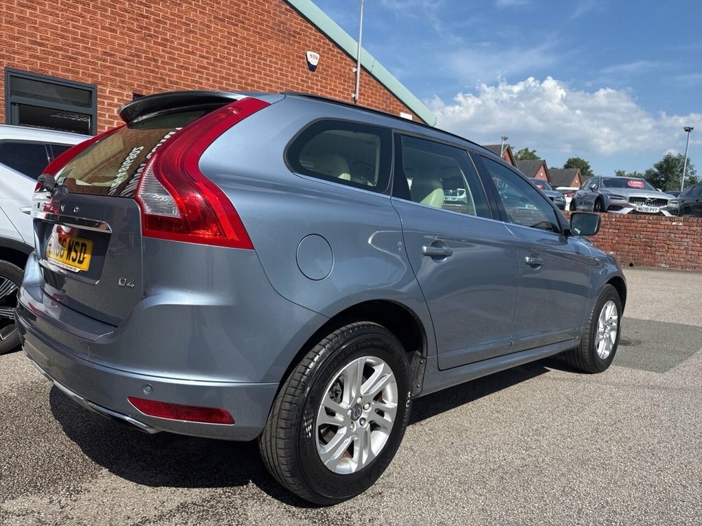 Volvo XC60 2.4 D5 R-design Lux Nav Awd Euro 6 Ss Black #45